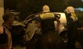 В Волгограде погибла женщина-водитель, врезавшись в столб