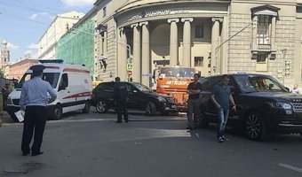 В центре Москвы в массовое ДТП попала машина «скорой помощи»