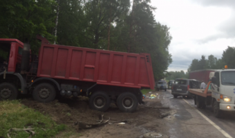 В Ярославской области в ДТП с самосвалом погибли три человека