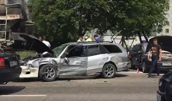 В ДТП с бетономешалкой в Москве пострадали четыре человека