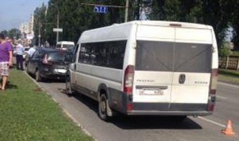 В Брянске в ДТП с маршруткой пострадали четыре человека