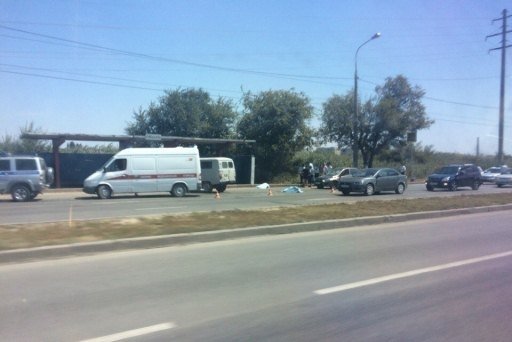 В Волгограде Лада насмерть сбила двух человек на переходе (1).jpg