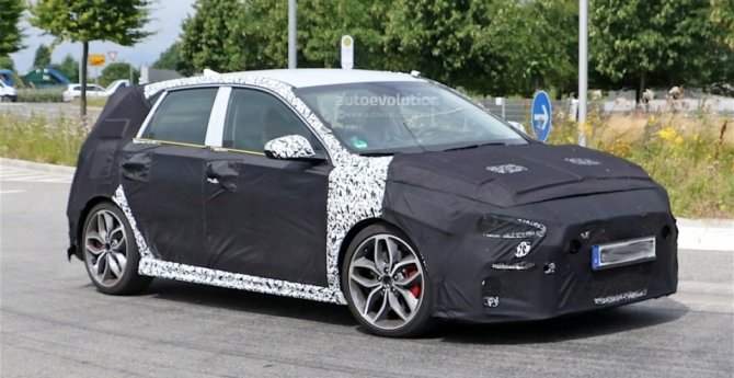 Серийная версия хэтчбека Hyundai i30 N заснята на тестах (1).jpg