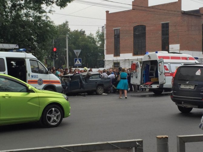 В ДТП на Бердской в Томске погиб человек (8).jpg