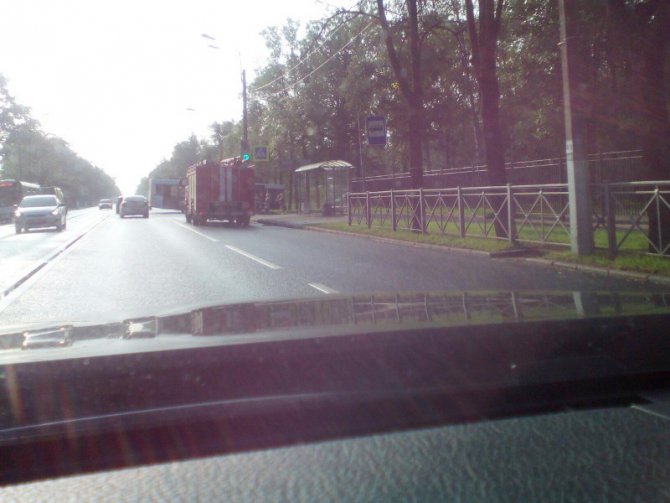 В Петергофе столкнулись два автобуса (3).jpg
