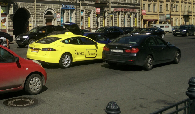 ДТП 02.07)2016 Tesla от "Яндекс.Такси"