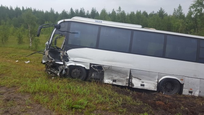 В ДТП с автобусом в Карелии погиб человек (5).jpg