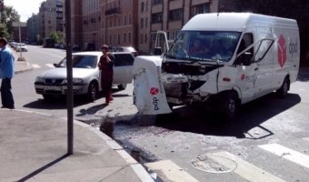 В Петербурге в ДТП с маршруткой пострадали два человека