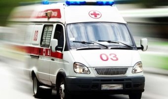 В Омске автомобиль насмерть сбил молодого пешехода