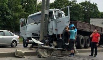 В Петербурге на Митрофаньевском шоссе  