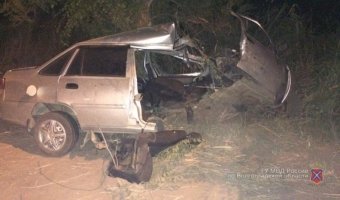 В Волгограде в ДТП с деревом погиб водитель Daewoo