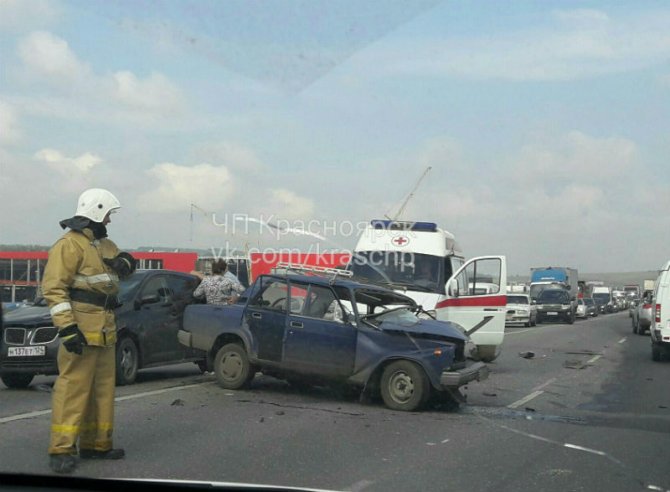 В массовом ДТП на Северном шоссе в Красноярске погиб человек (1).jpg