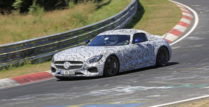 Прототип родстера Mercedes-AMG GT C тестируется на Нюрбургринге (2).jpg