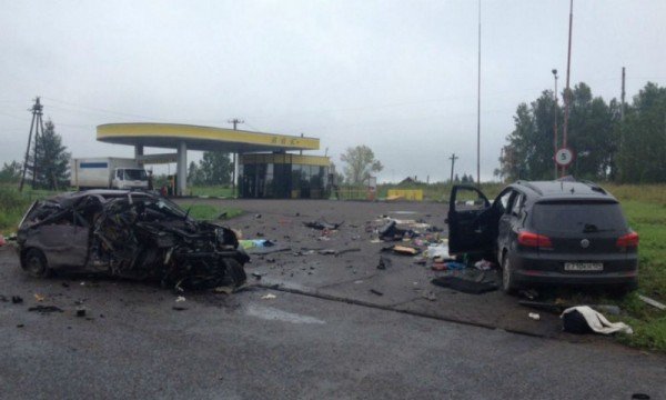 В Красноярском крае в ДТП погибли женщина-водитель и двое детей (1).jpg
