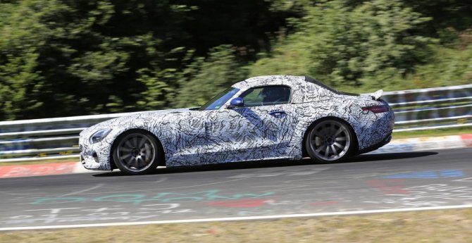 Прототип родстера Mercedes-AMG GT C тестируется на Нюрбургринге (3).jpg