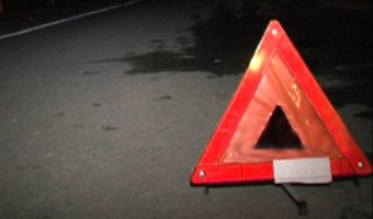 В Москве автомобиль влетел в отбойник: водитель погиб