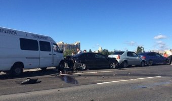 В аварии на КАД пострадала девочка