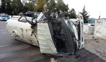 В ДТП в Сочи погиб водитель грузовика