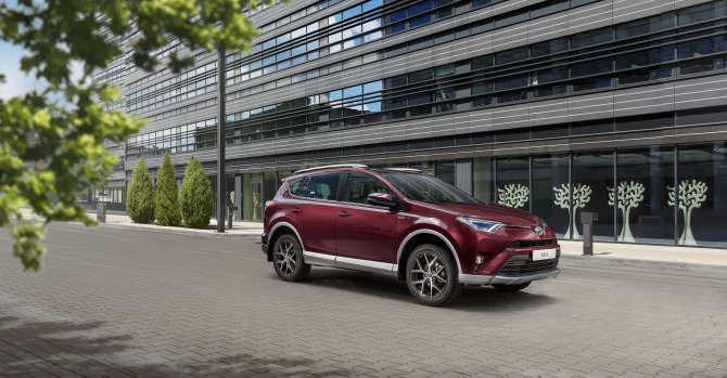 Toyota объявляет начало продаж RAV4 Exclusive (2).jpg