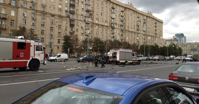 В ДТП на Кутузовском в Москве погиб человек (2).jpg
