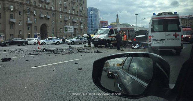 В ДТП на Кутузовском в Москве погиб человек (1).jpg
