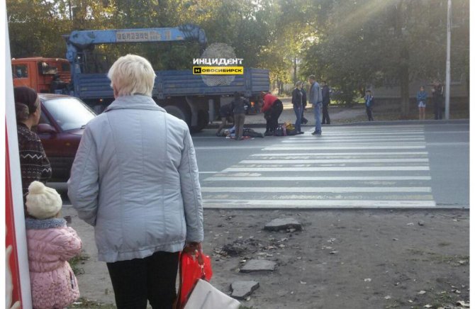 В Новосибирске на глазах у своего ребенка под колесами КамАЗа погибла мать троих детей (3).jpg