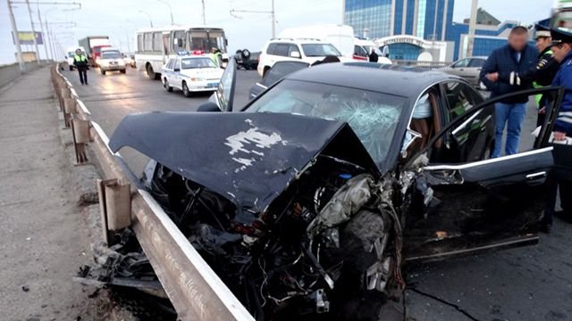 В ДТП в Астрахани пострадали семь человек (2).jpg