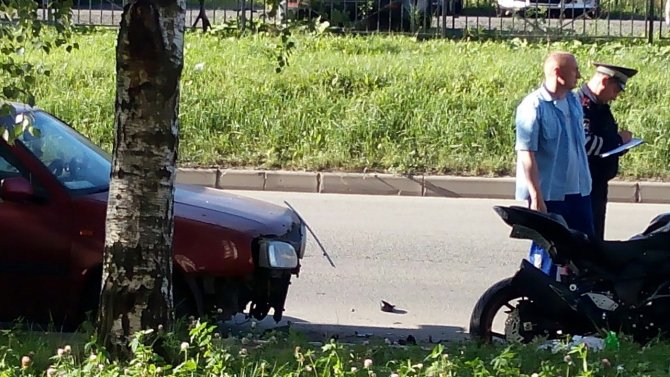 На Крыленко после ДТП с автомобилем мотоцикл сбил девочку (7).JPG