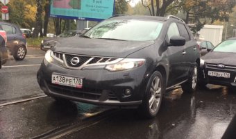 Ничтожная авария спровоцировала гигантскую пробку на улице Карбышева утром в четверг