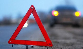 Маршрутка и грузовик столкнулись на Киевском шоссе в Москве