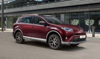 Toyota объявляет начало продаж RAV4 Exclusive