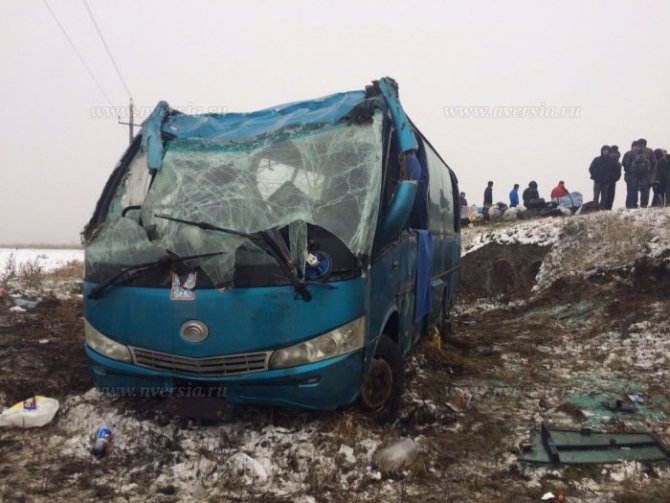 В Саратовской области в ДТП с автобусом пострадали люди (6).jpg