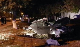 В Волгограде в ДТП погибли два человека