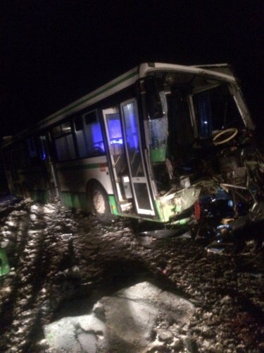 В Ленобласти в ДТП с автобусом пострадали семь человек (2)