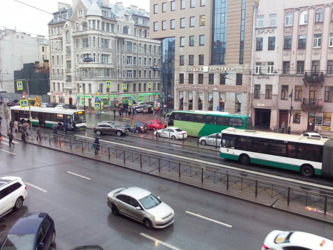 На Лиговском в Петербурге снова случилось ДТП с автобусом (3)