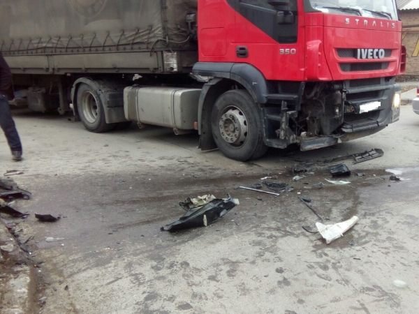 В Ростове в массовом ДТП пострадали два человека (2)