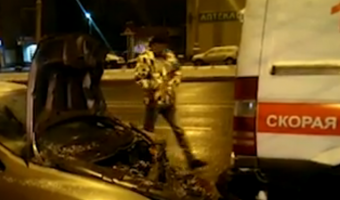 В Москве столкнулись легковушка, автобус и «скорая»