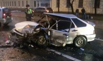 В ДТП на Московском проспекте в Петербурге погиб человек
