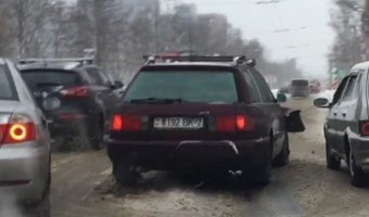 Ауди A6 Avant врезался в Suzuki SX4 на проспекте Мориса Тореза