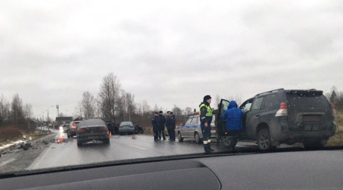 В ДТП в Петербурге погиб водитель (4)
