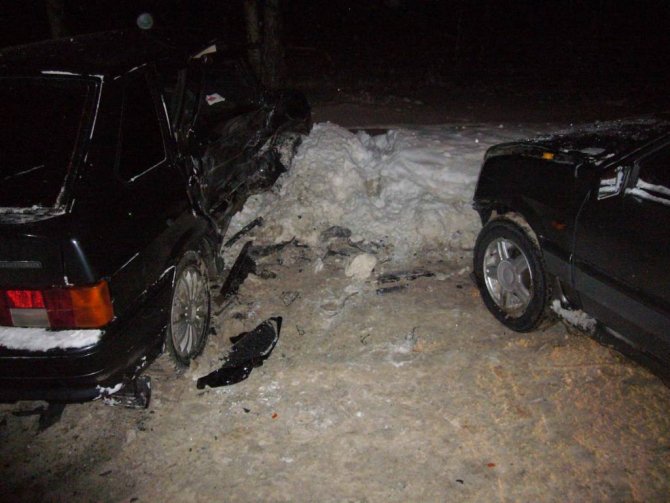 В Перми пьяный водитель без прав устроил ДТП с пострадавшими (2)