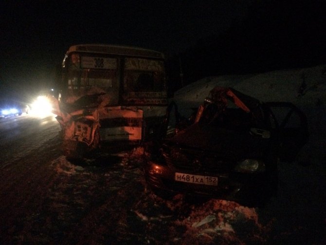 Под Нижним Новгородом в ДТП с автобусом погиб человек (1)