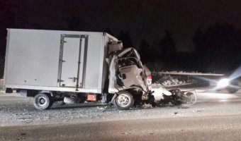 В ДТП с грузовиком на ЕКАД погиб человек
