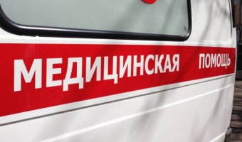 В Самарской области автомобиль сбил детей на парковке