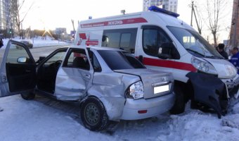В ДТП со «скорой» в Екатеринбурге пострадали пять человек, включая ребенка