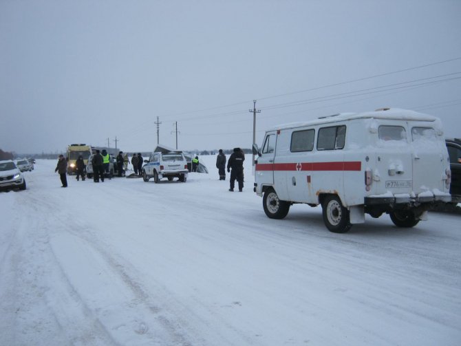 В ДТП с микроавтобусом в Татарстане погибли два человека (4)