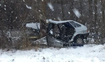 Под Саратовом нашли автомобиль с тремя трупами