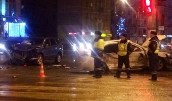 В ночном ДТП в Твери пострадали четыре человека