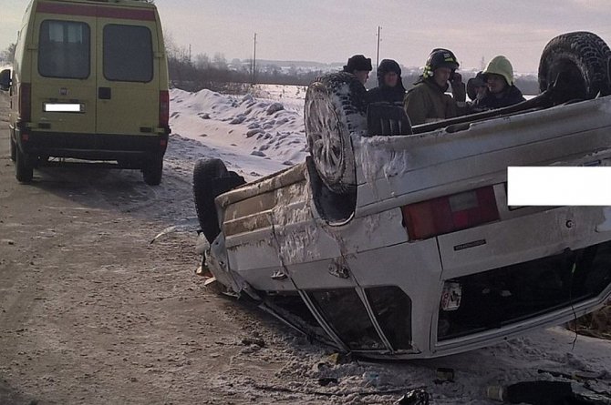 В Завьяловском районе в ДТП на трассе «Елабуга - Пермь» погиб водитель (1).jpg
