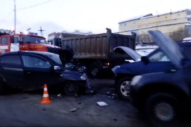 В ДТП в Мурманске погиб человек (1).jpg